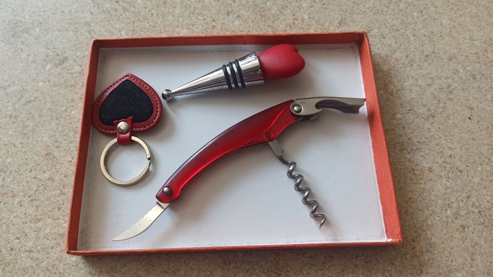 Akcesoria winiarskie. Nowe