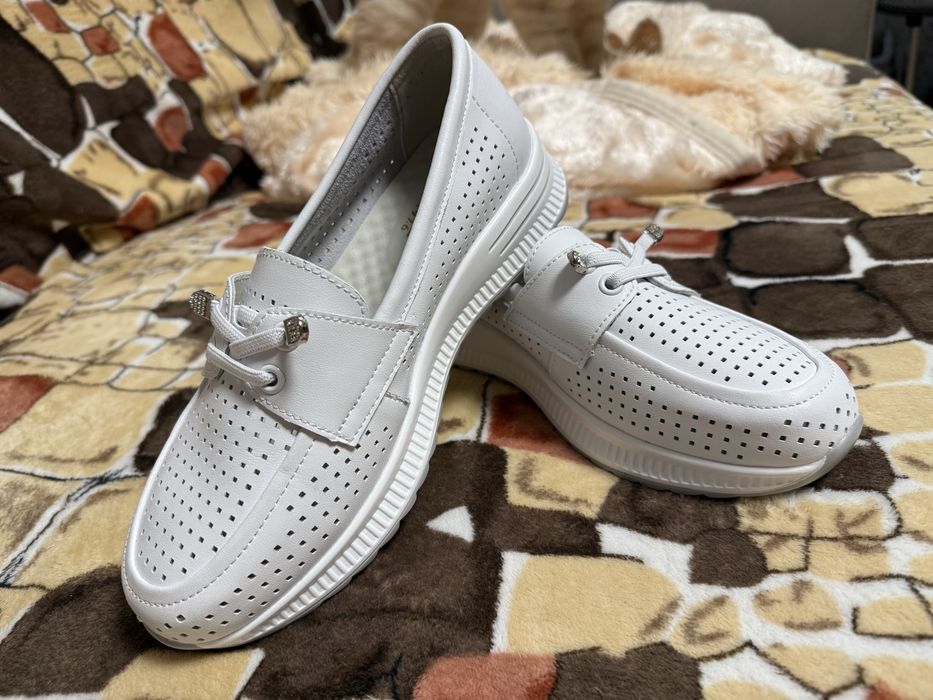 Жіночі літні лофери 38р нові