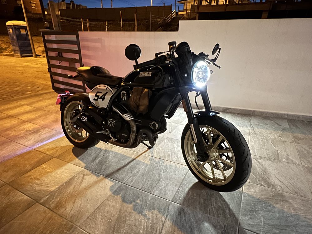 Ducati Scrambler Cafe Racer