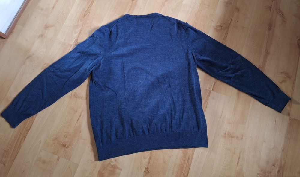 Męski sweter w serek granatowy niebieski XXL XL