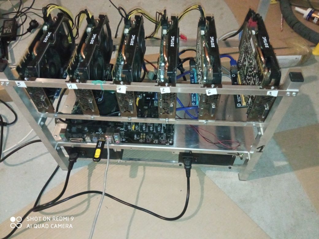 Koparka kryptowalut zotac 1070 8Gb  5 kart