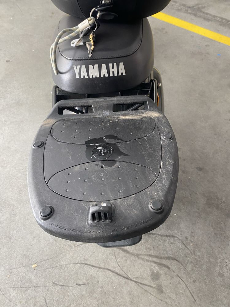 TopCase Givi Yamaha Bws com base