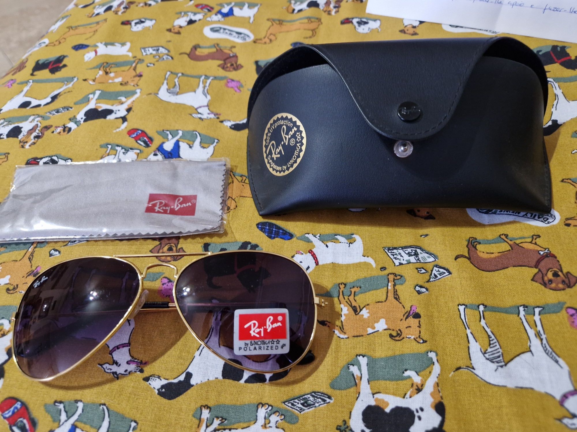Ray-Ban originais.