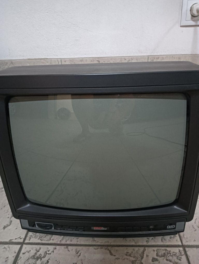 TV de 33cm e se 55cm