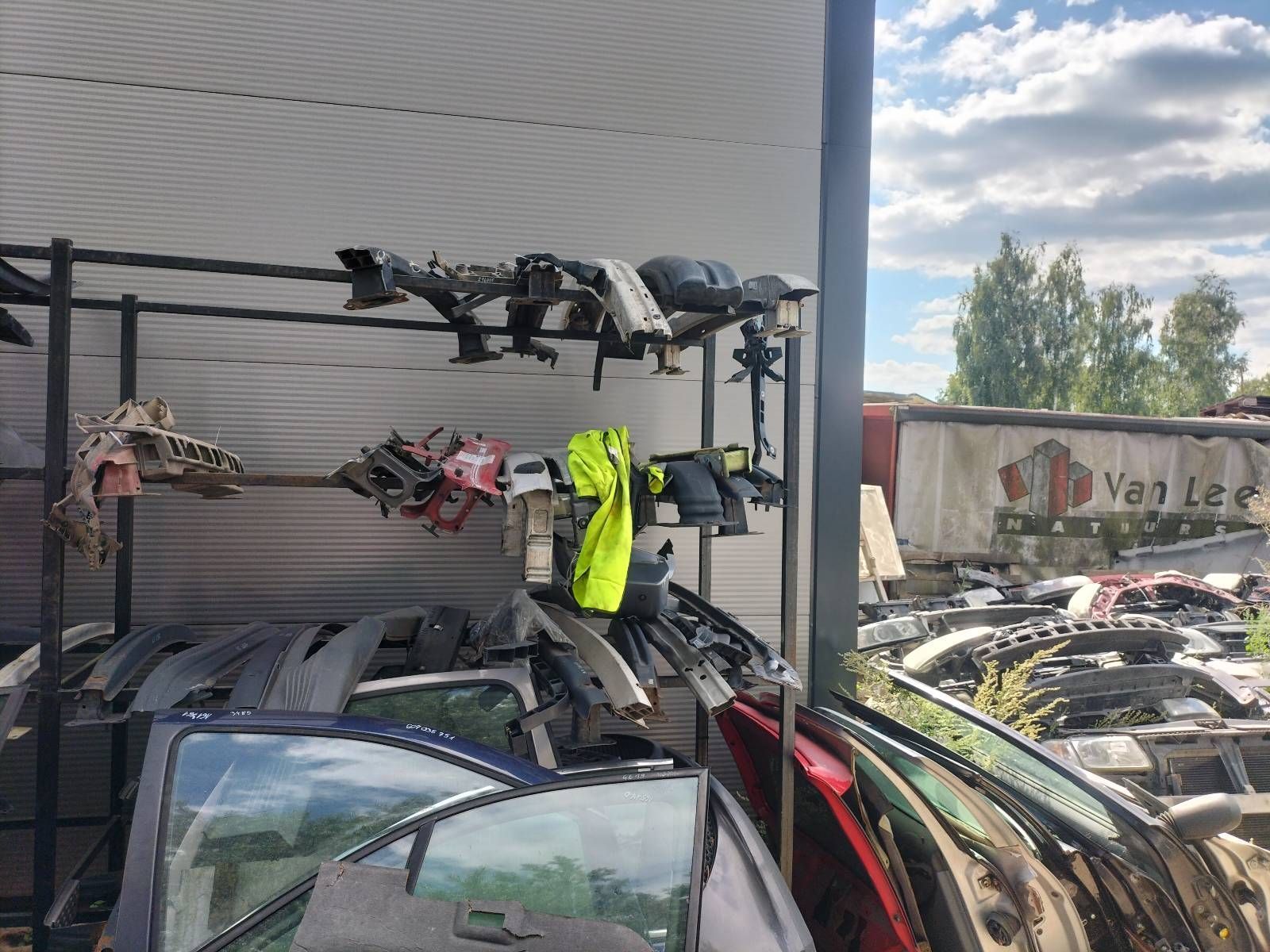 KOMPLETNY PRZÓD MASKA ZDERZAK LAMPY BŁOTNIKI VOLVO V50 I S40 II 426-26