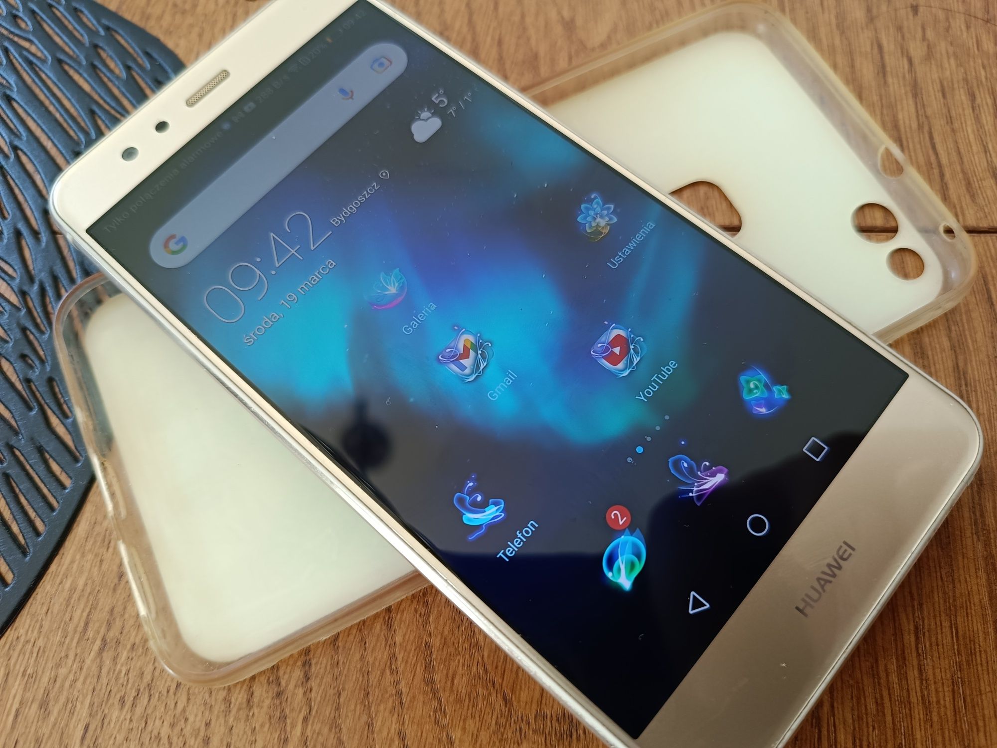 Smartfon Huawei + etui Tanio telefon komórkowy + smartwatch gratis