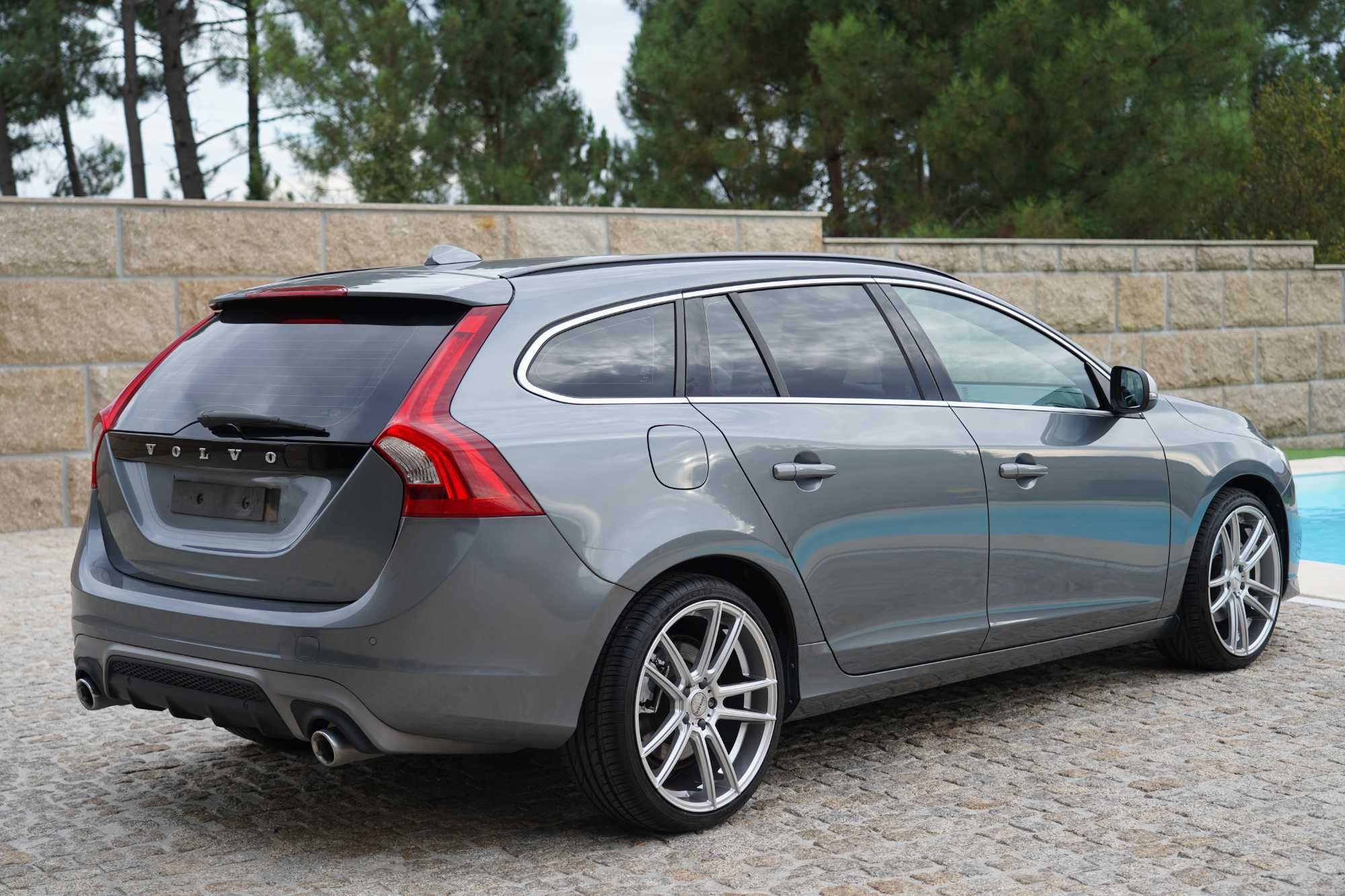 VOLVO V60 D2 R-DESIGN  2.0 120CV