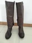 Botas de salto alto castanhas