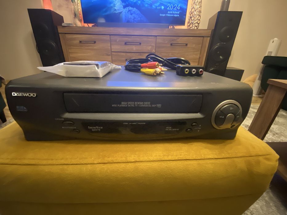 Magnetowid Daewoo Q457 - 100% sprawny - podłączenie przez HDMI!