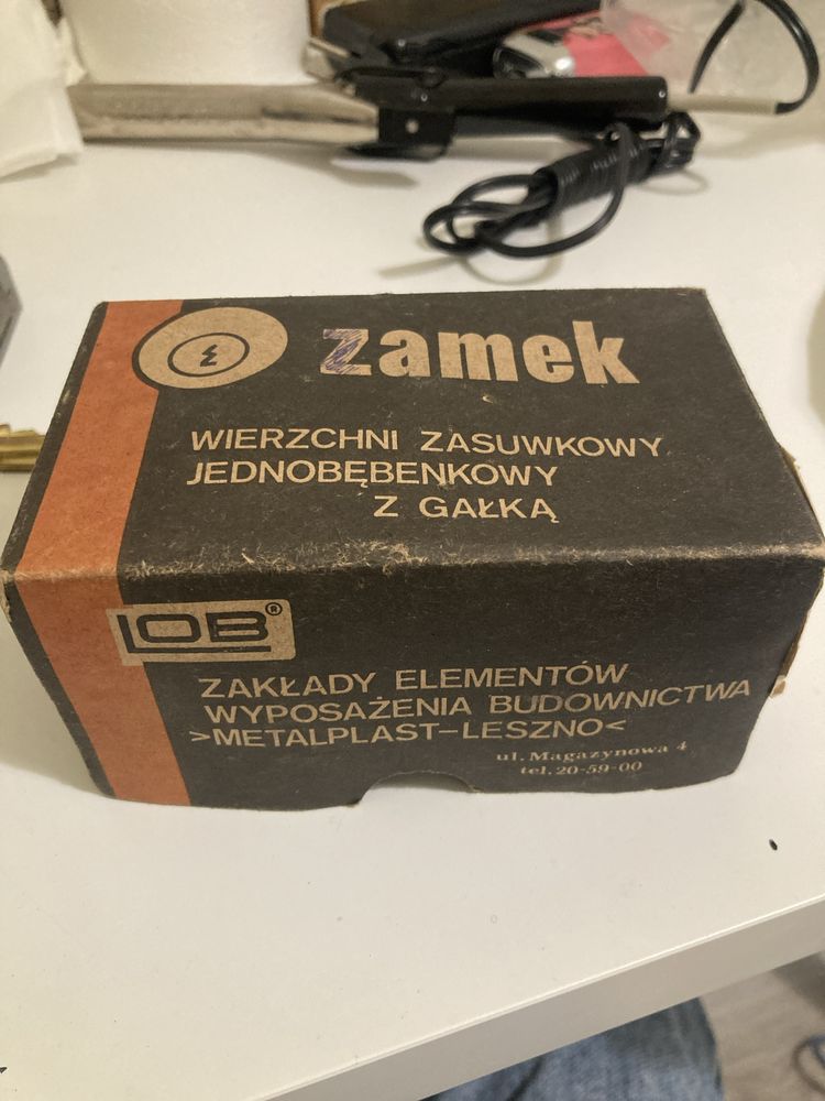 Zamek zasuwkowy LOB