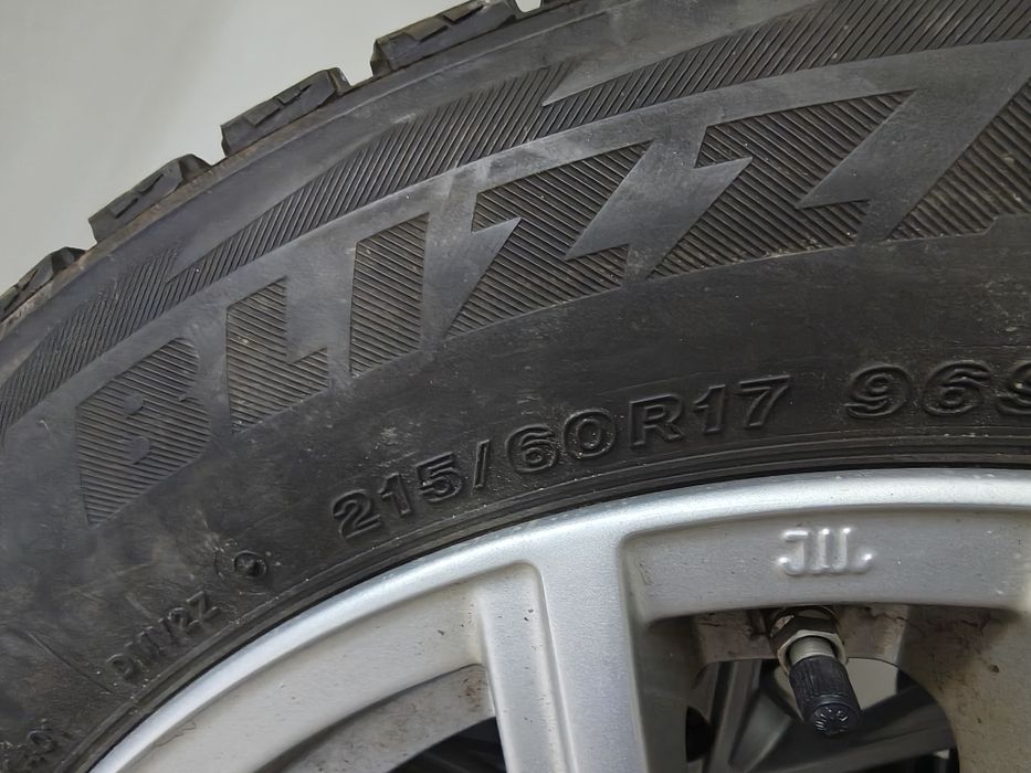 Komplet 4 szt. alufelgi opony zimowe Nissan Qashqai
