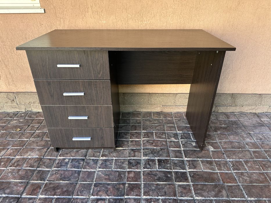 Стол письменный