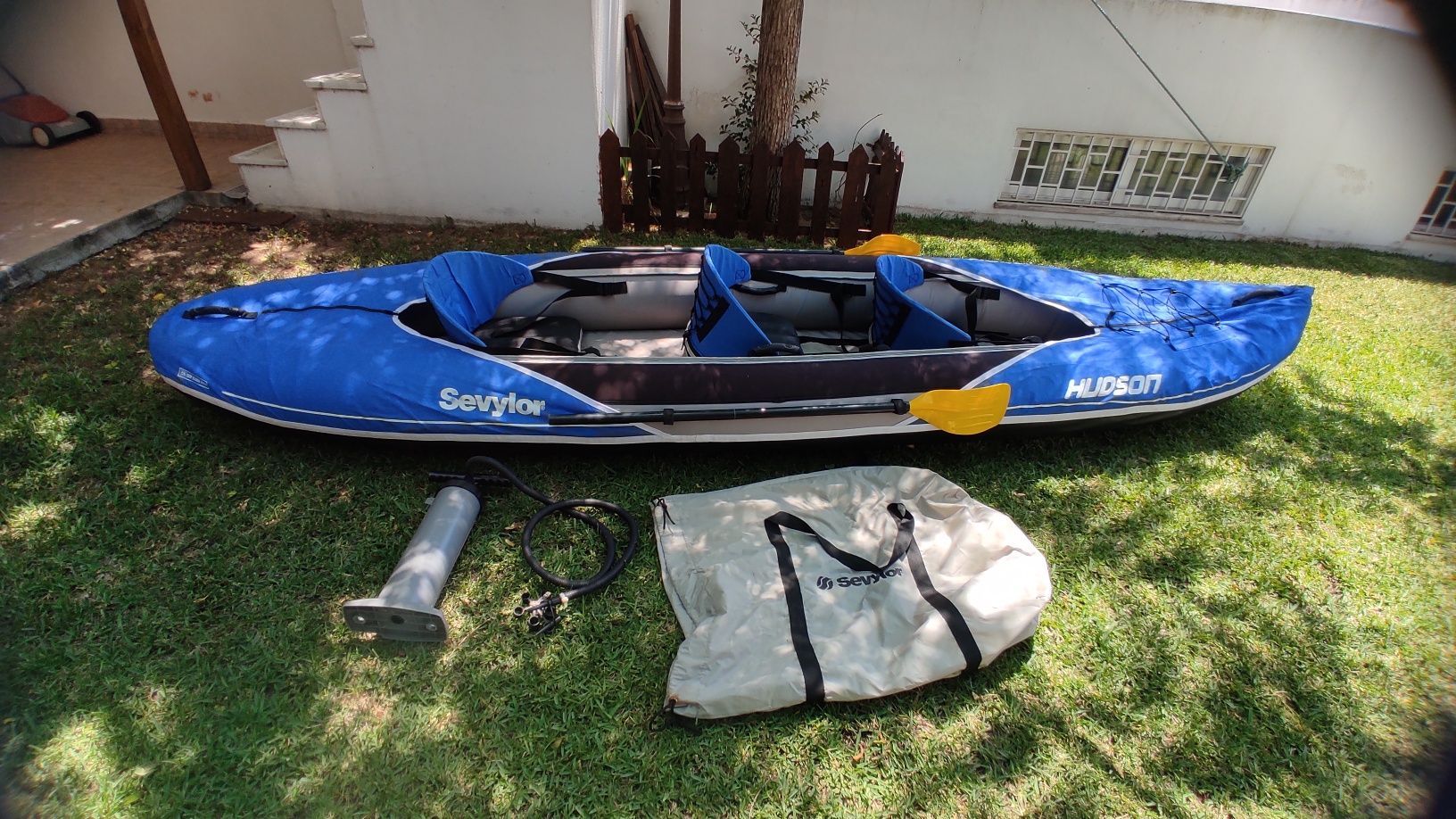Canoa SEVYLOR Insuflavel