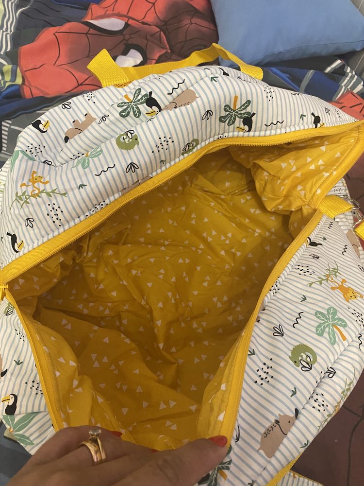 Vendo mala de maternidade com oferta de boletim