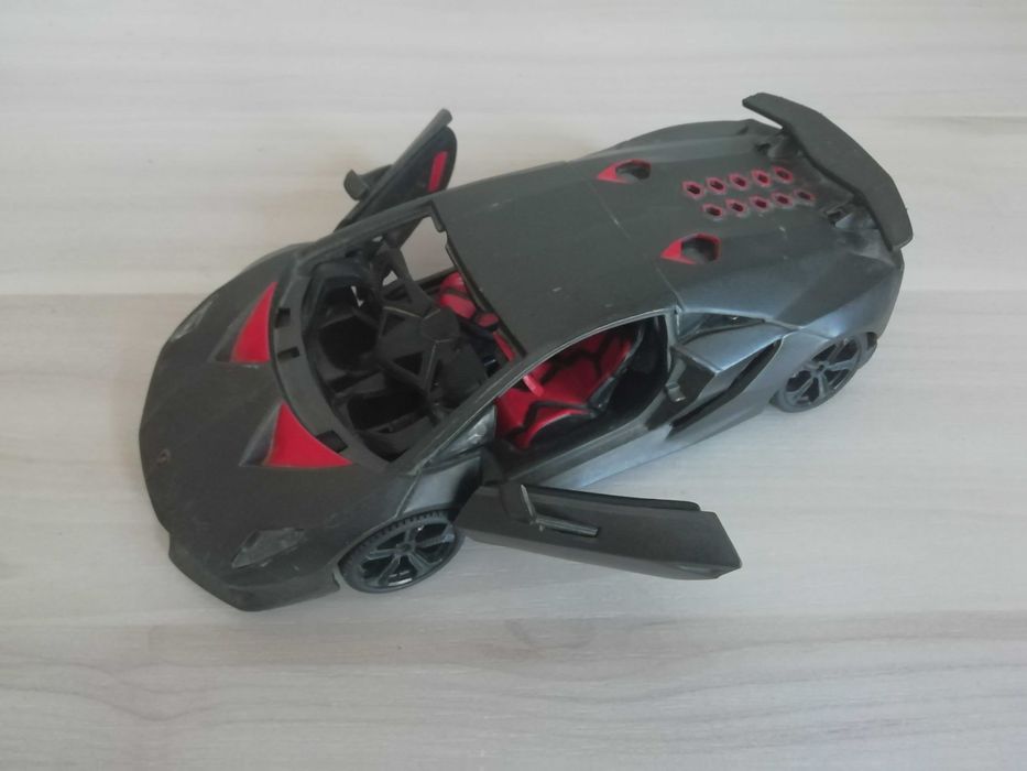 Колекційна машинка Lamborghini /ламборджини