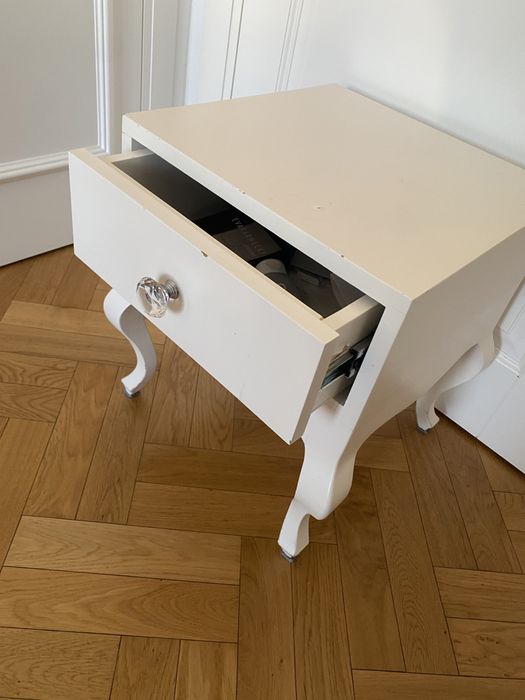 Szafki sypialnia komplet dwie  sztuki biale