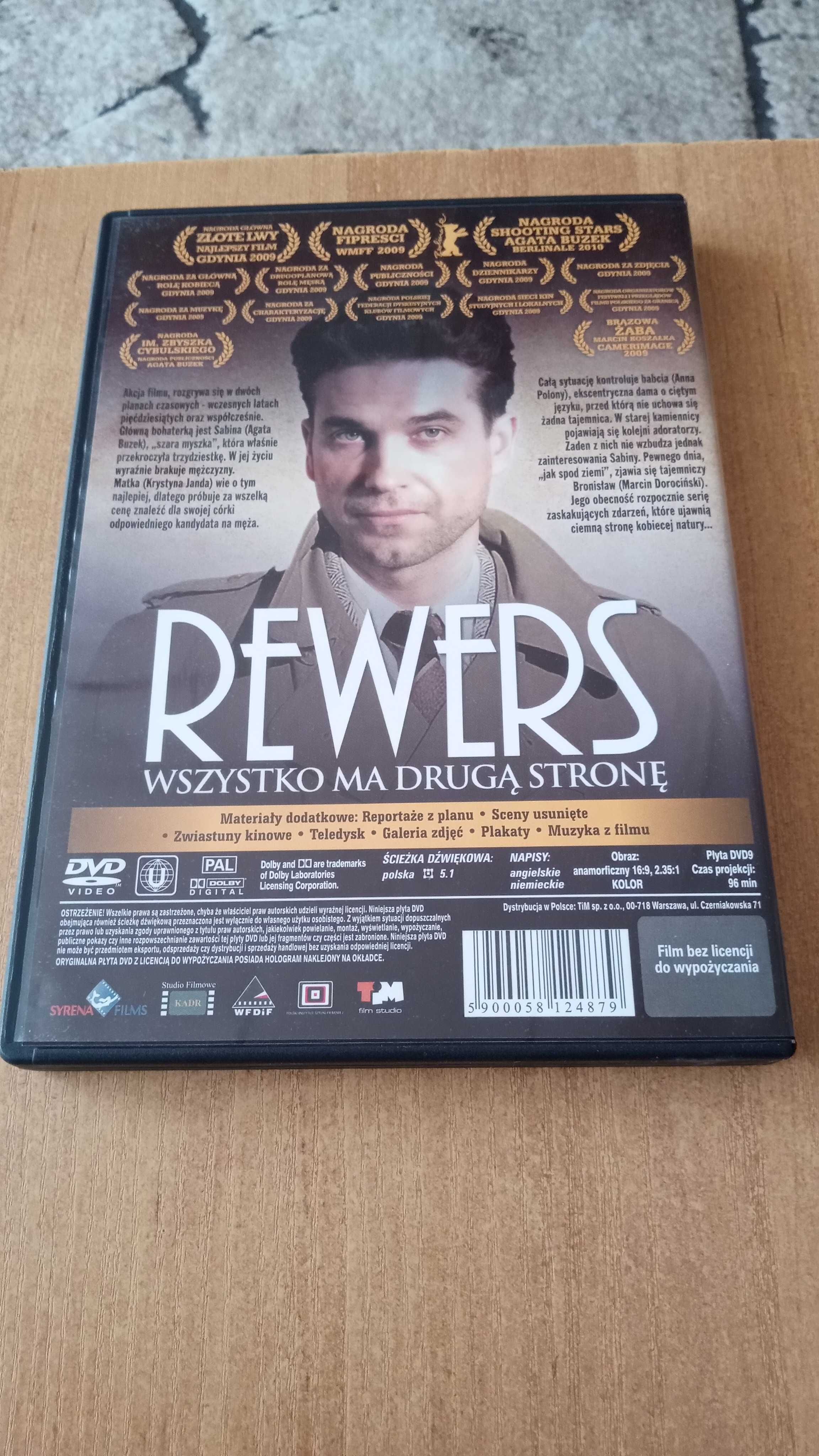 Filmy DVD: Cicha noc i Rewers i bajka Alwin i wiewiórki
