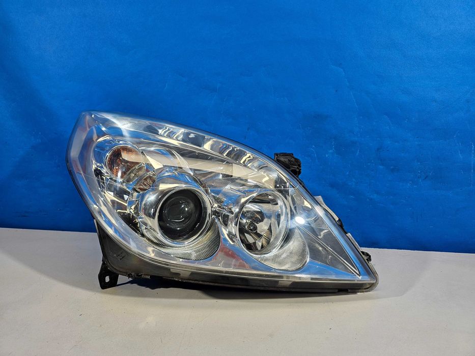 Opel Vectra C Lift FL Lampa Przód Przednia Prawa H7 Europa Valeo IGŁA