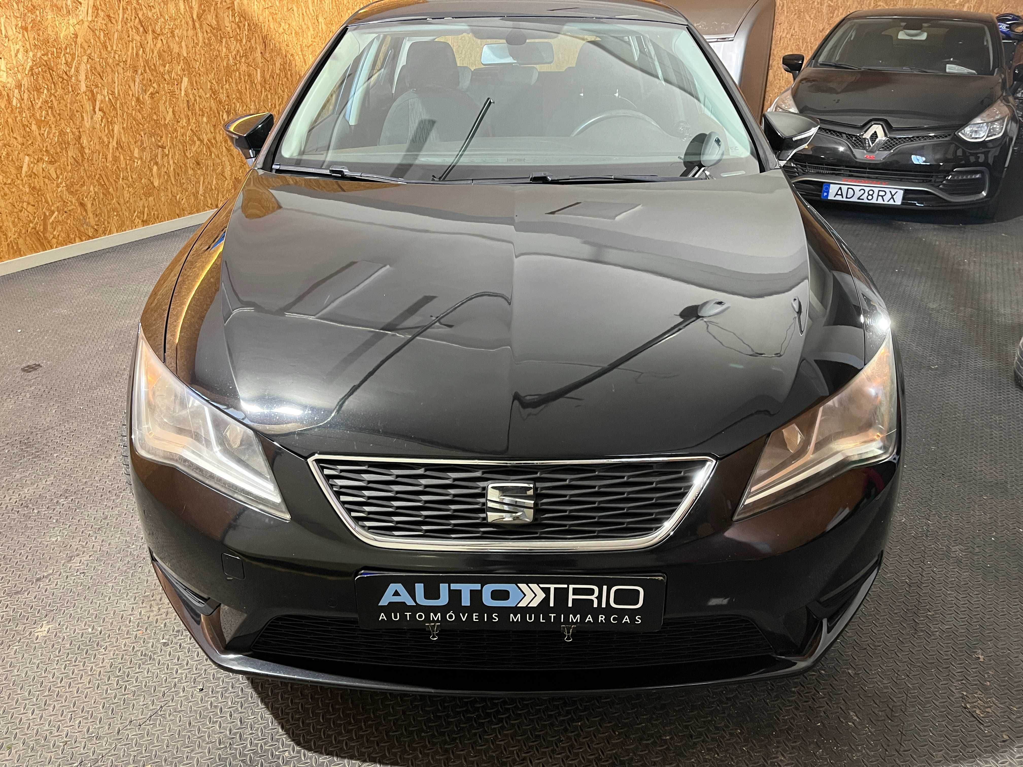 SEAT Leon 1.6TDi Nacional Jante 18''