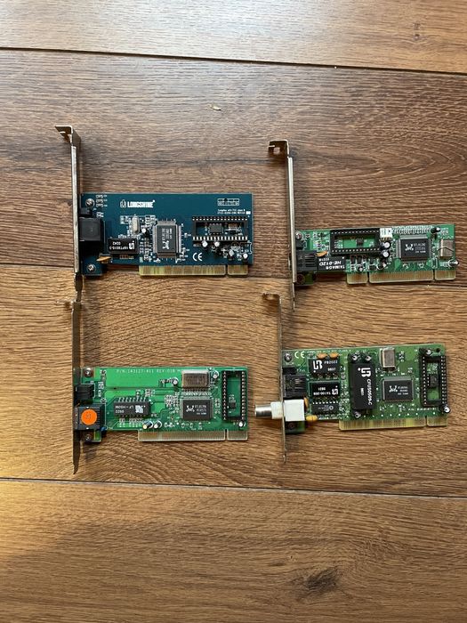 Placas gráficas / Placas de som / Placas de rede (PCI / AGP / ISA)