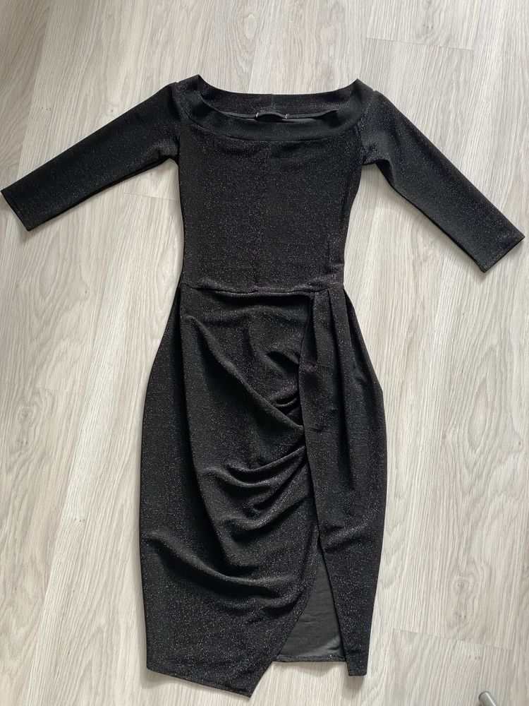 Продам чорну сукню люрекс розмір S