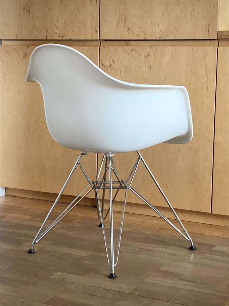 krzesła Vitra Eames DAR, fotele, design