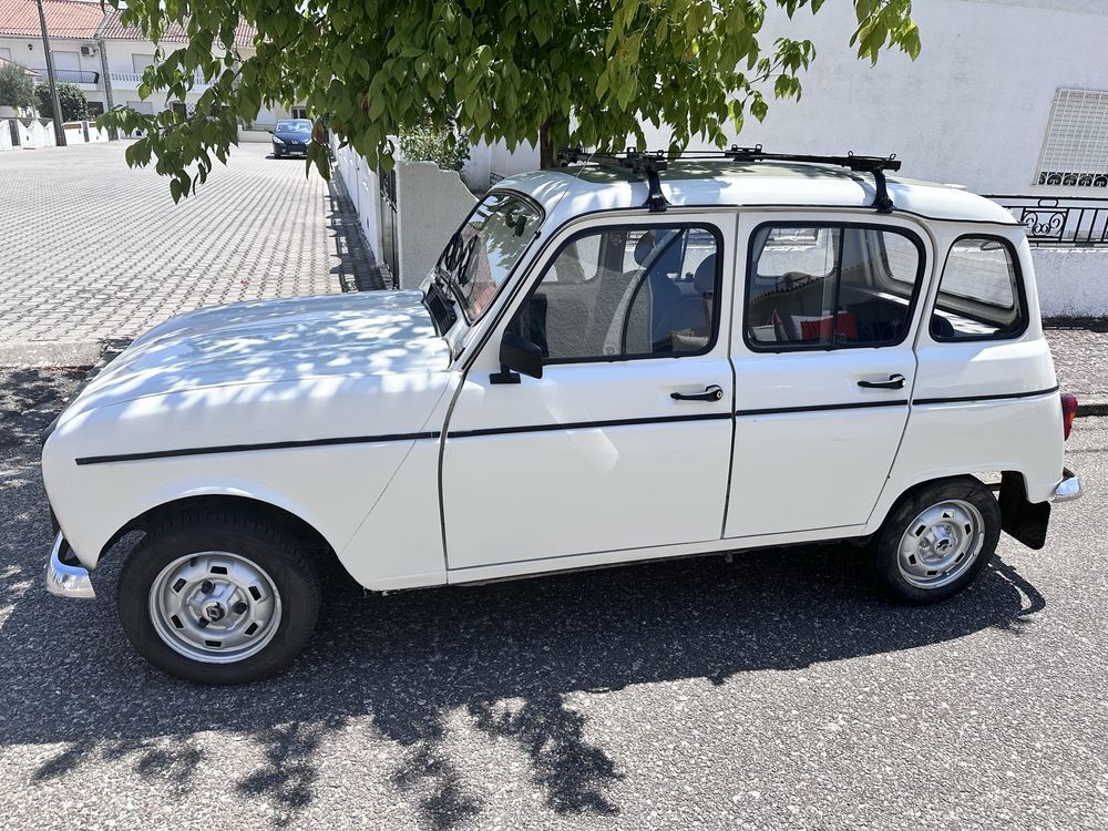 Renault 4GTL Branca