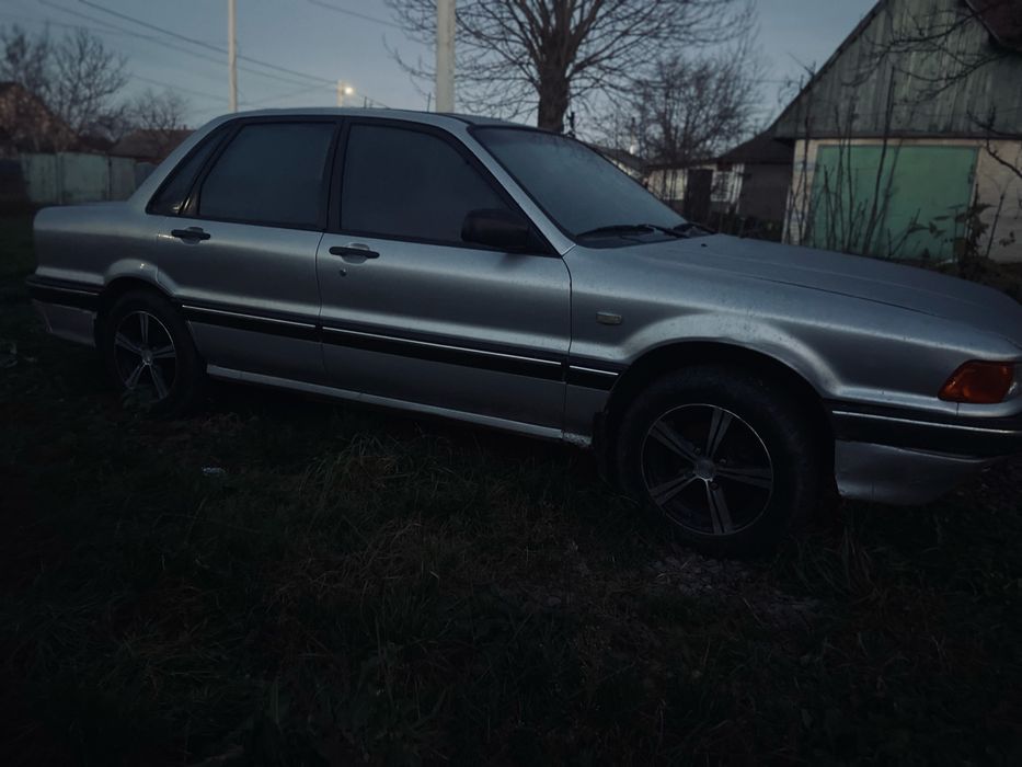 Mitsubishi galant 6