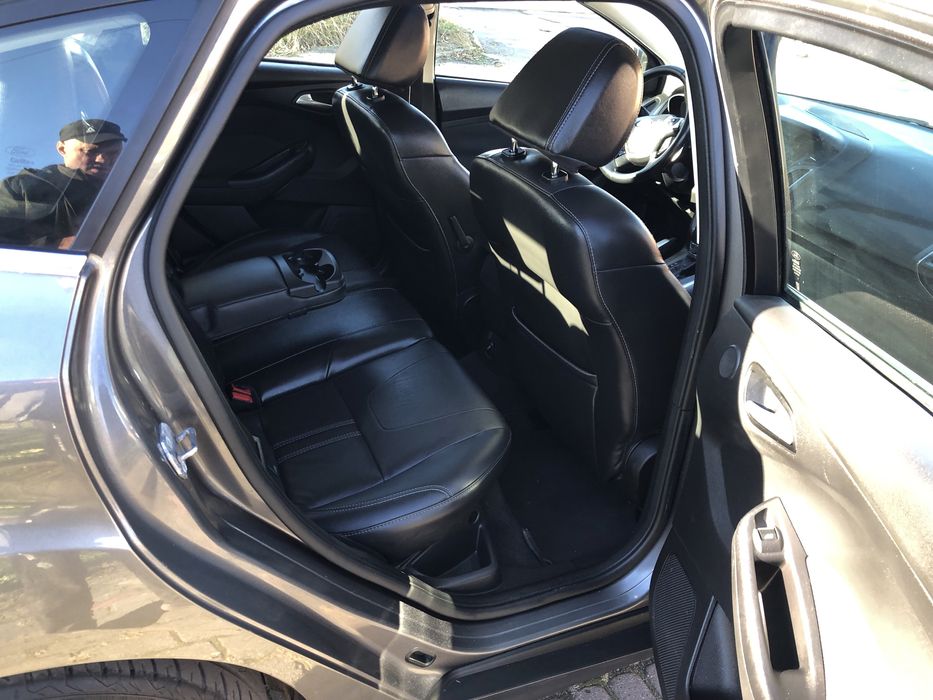 Форд фокус тітанніум2.0і,автомат 2012р