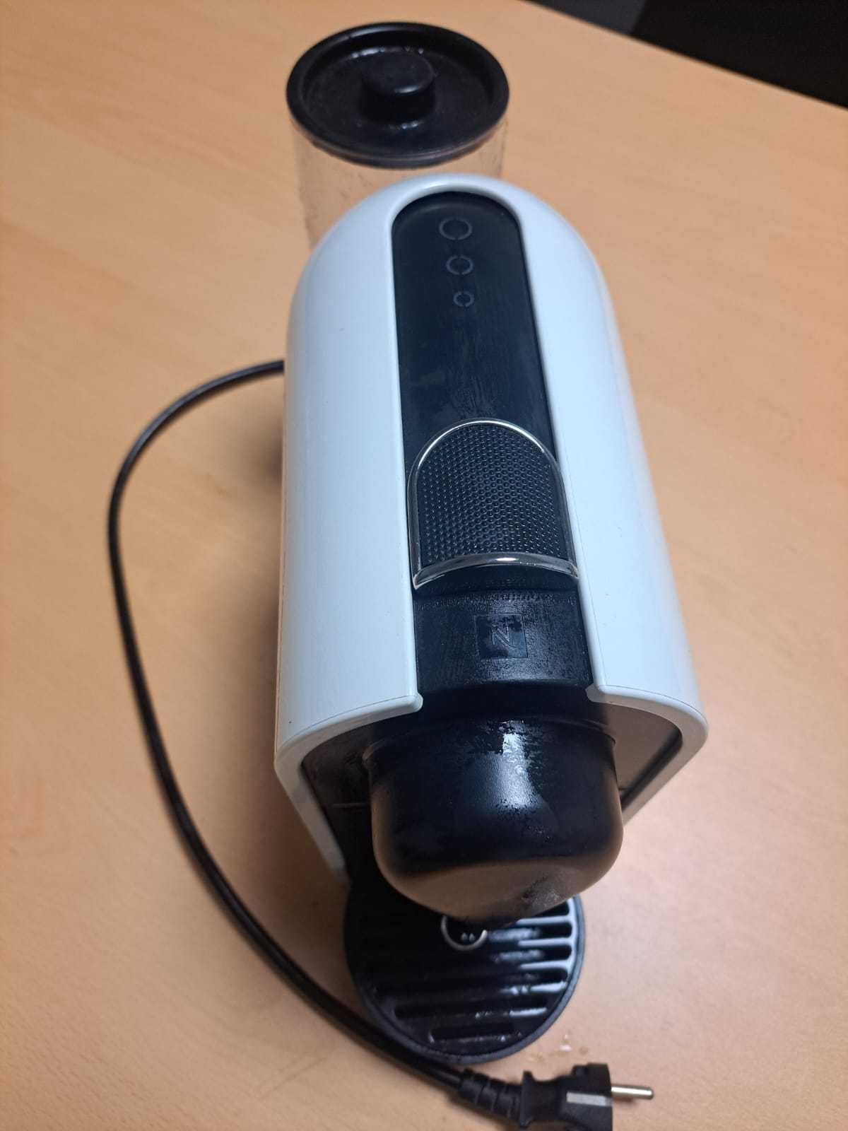 Máquina de café Krups para cápsulas Nespresso