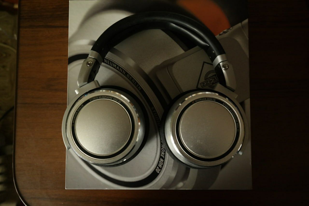 Студійні навушники Neumann NDH 20