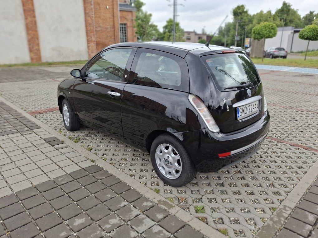 Lancia Ypsilon 1.4 klima bardzo ładna Zdrowa