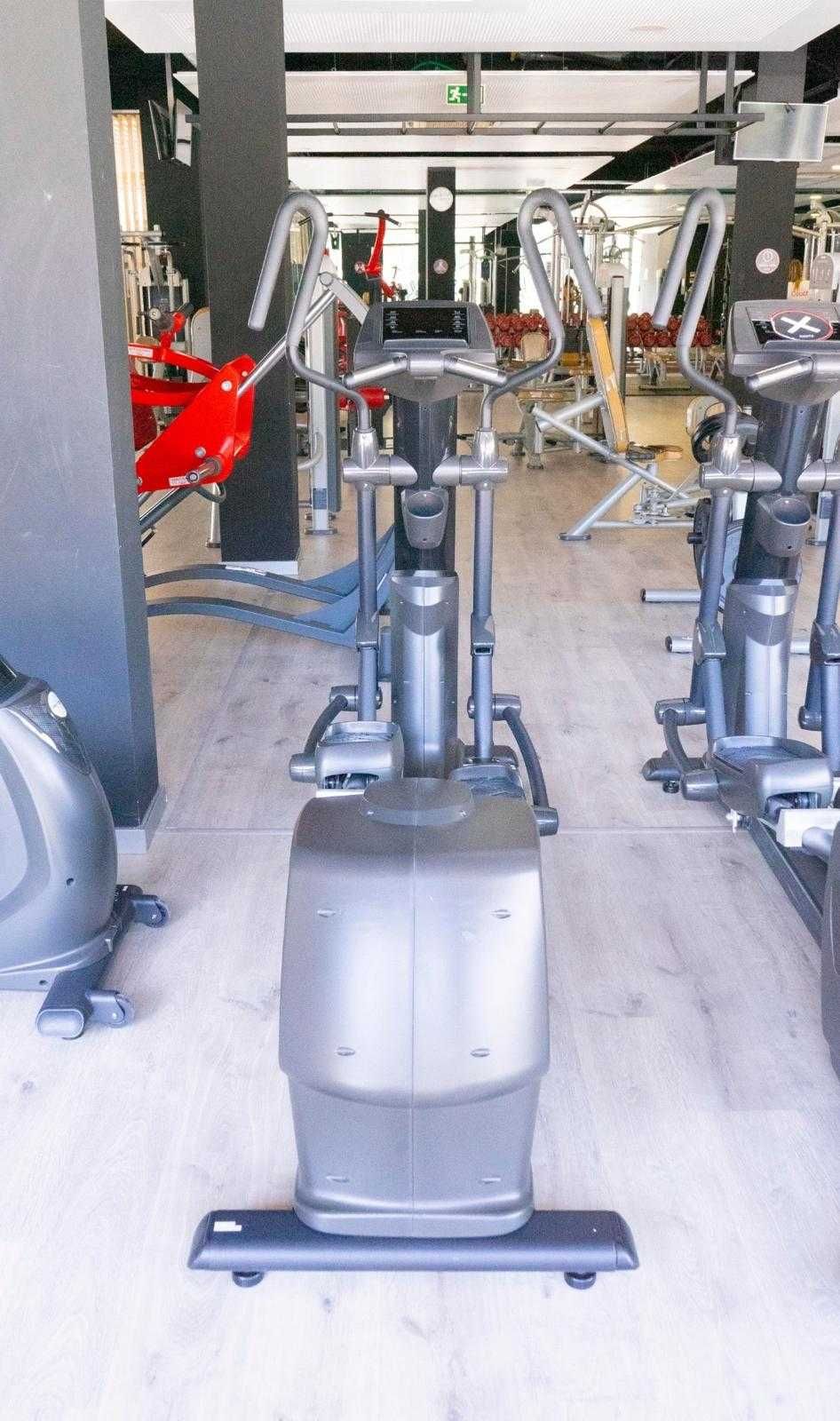 2 Elípticas profissionais FITTTECH excelente