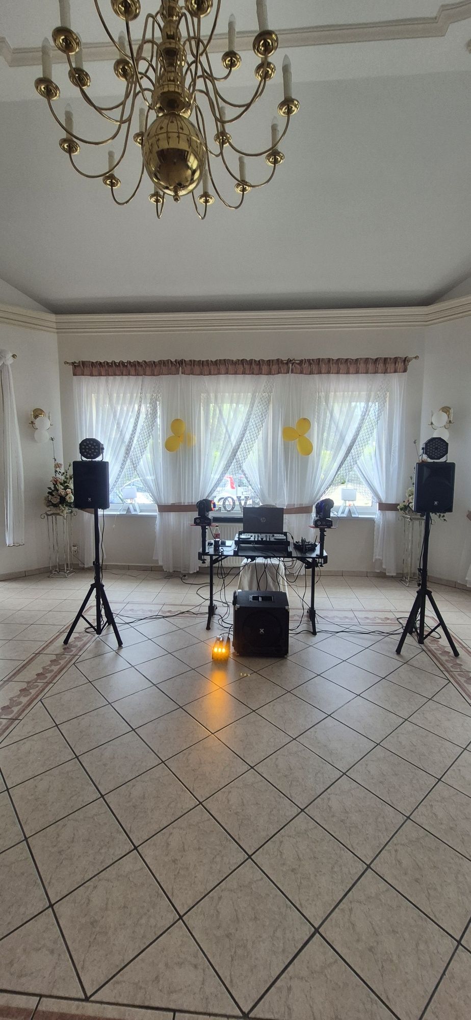 Dj Zbyszek - Przyjęcia urodzinowe, weselne itp.Zapraszam