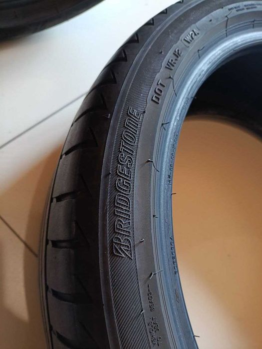 Пара шин б/у 225/40R19 93Y Bridgestone Turanza T005