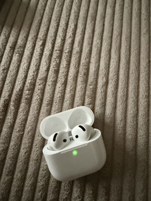 Apple AirPods 4 Jak nowe
