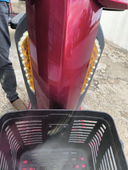 Scooter STANNAH MAX com bateria nova e em excelente estado.