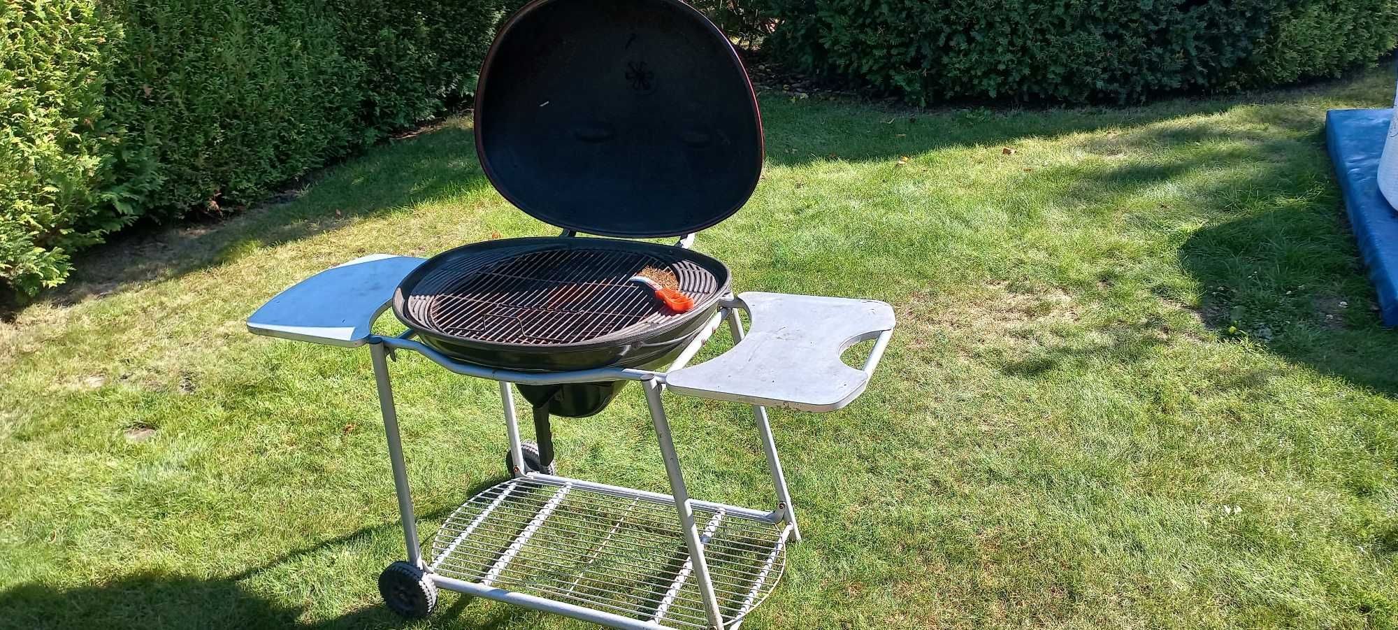 Grill ogrodowy z termometrem