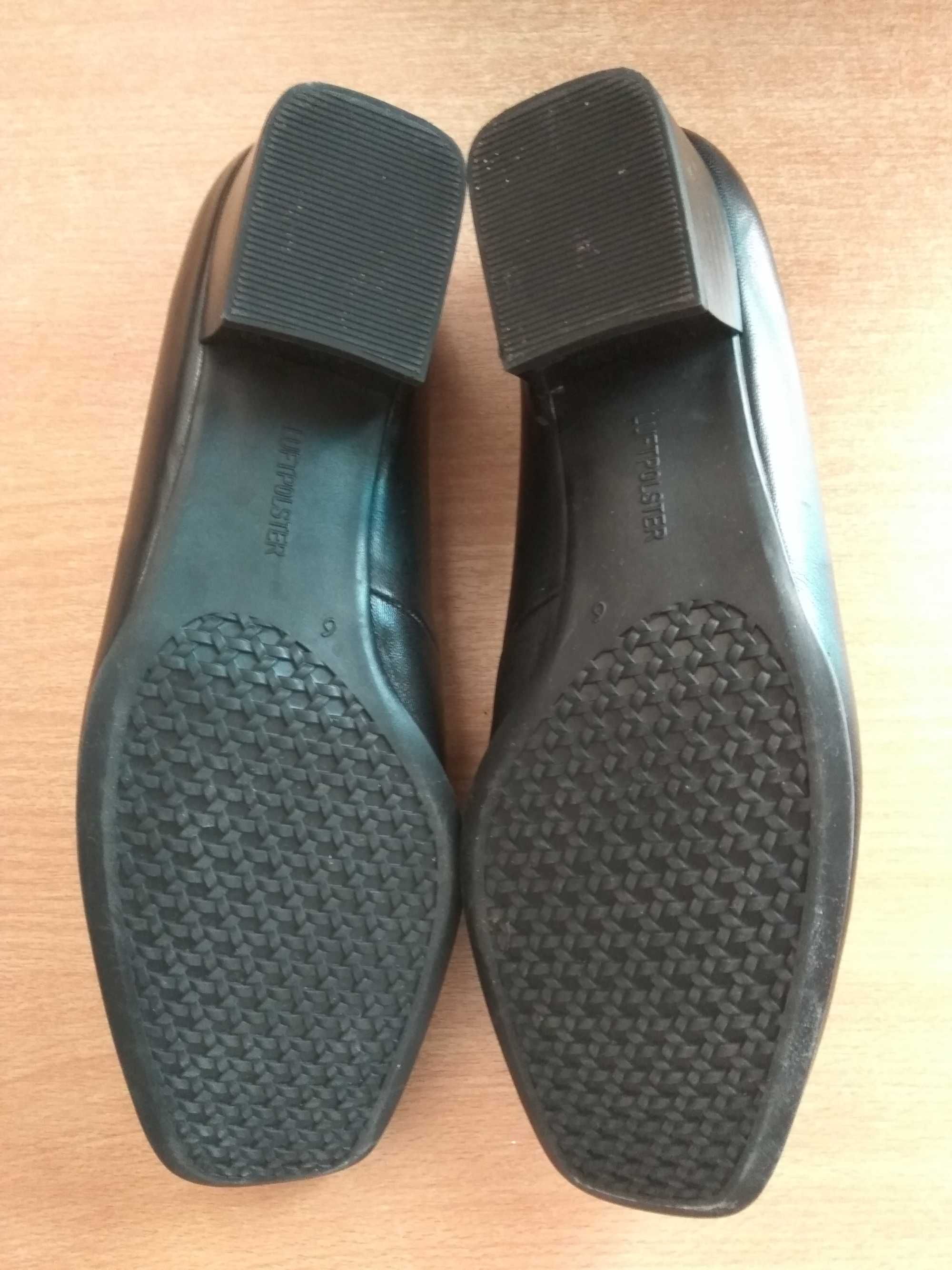 Продам женские туфли, натуральная кожа, размер 39,5-40(26 см)