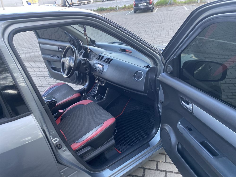 Продам авто Suzuki Swift 2006р. 1.3 бензин