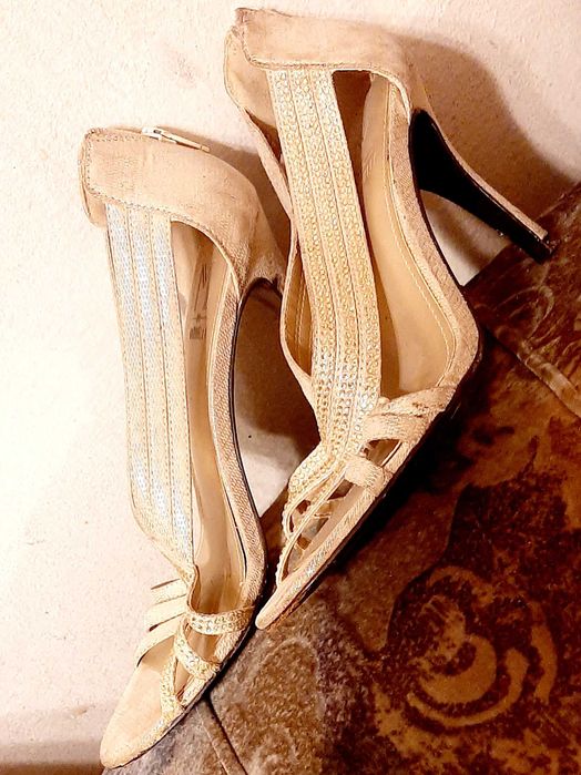 Szpilki Marinelli, 7,5