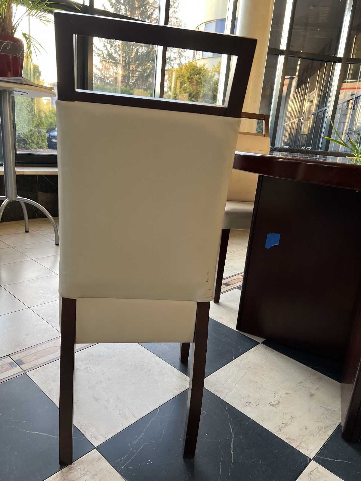 Okrągły stół z 6 krzesłami