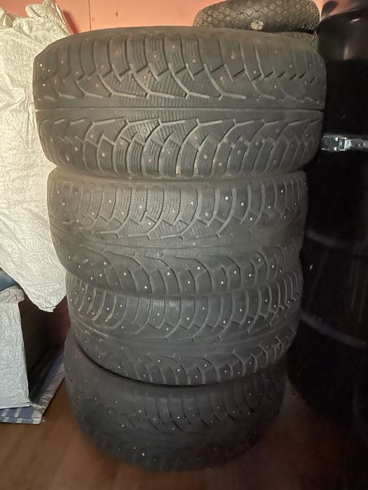 Резина шини Nokian