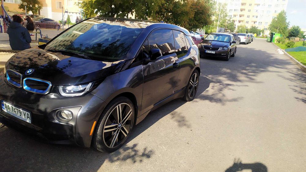 Електромобіль bmw i3