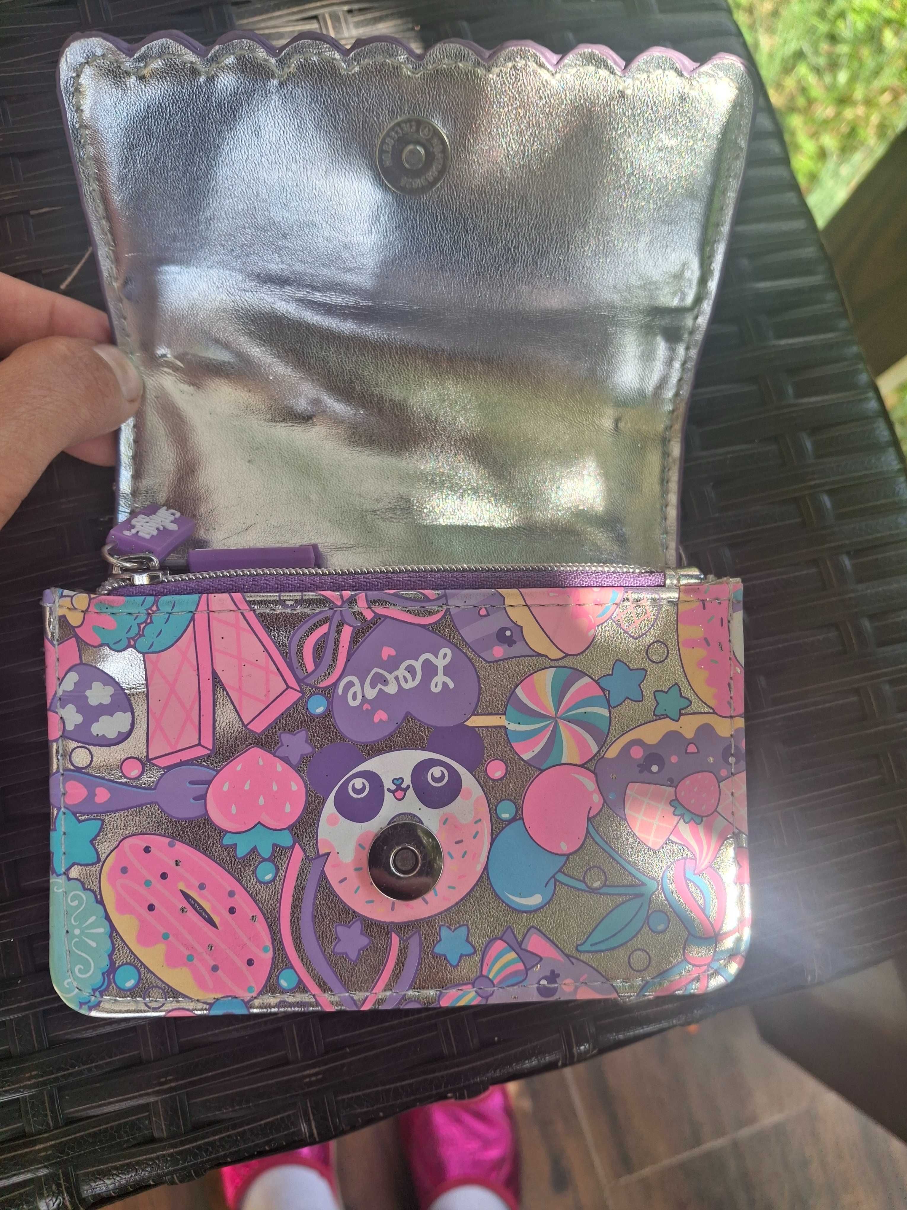Piekna torebka i jednoczesnie portfel.Z Anglii firmy smiggle.