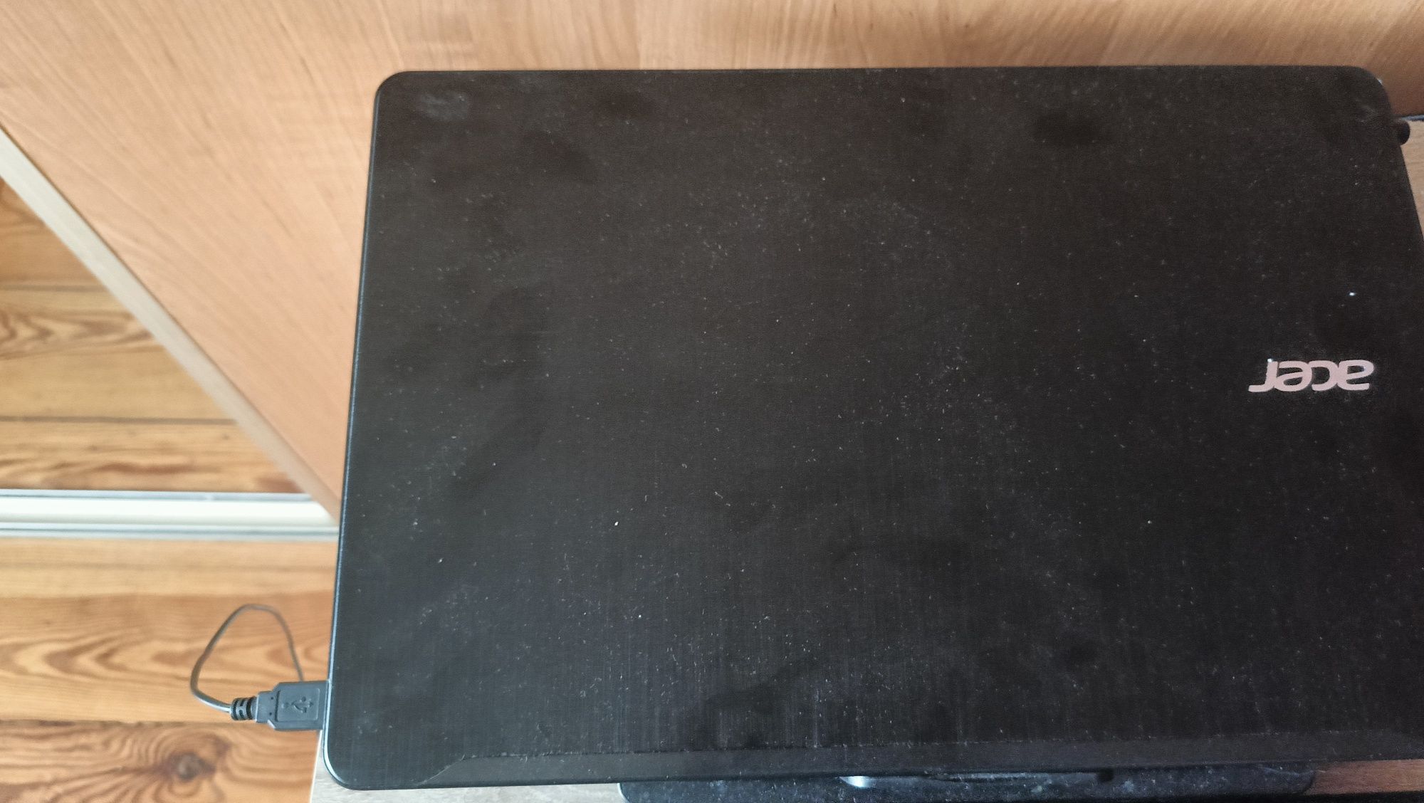 Laptop Acer f5 -5736