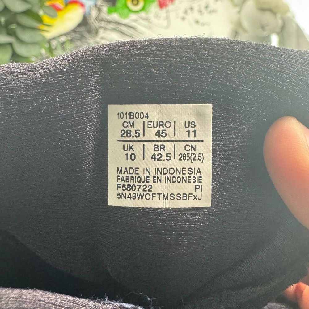 Кросівки Asics Gel Nimbus 45 розмір 4704