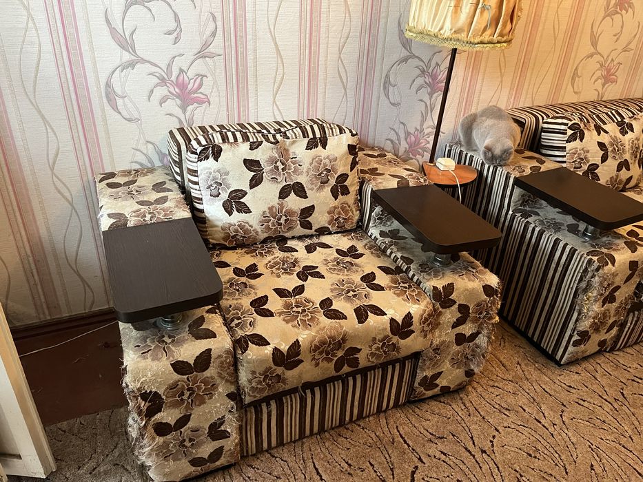 Двух спальный диван + Кресло