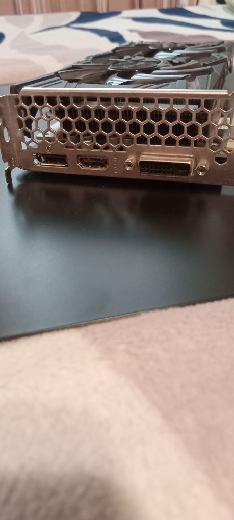 Продам відеокарту 1660ti