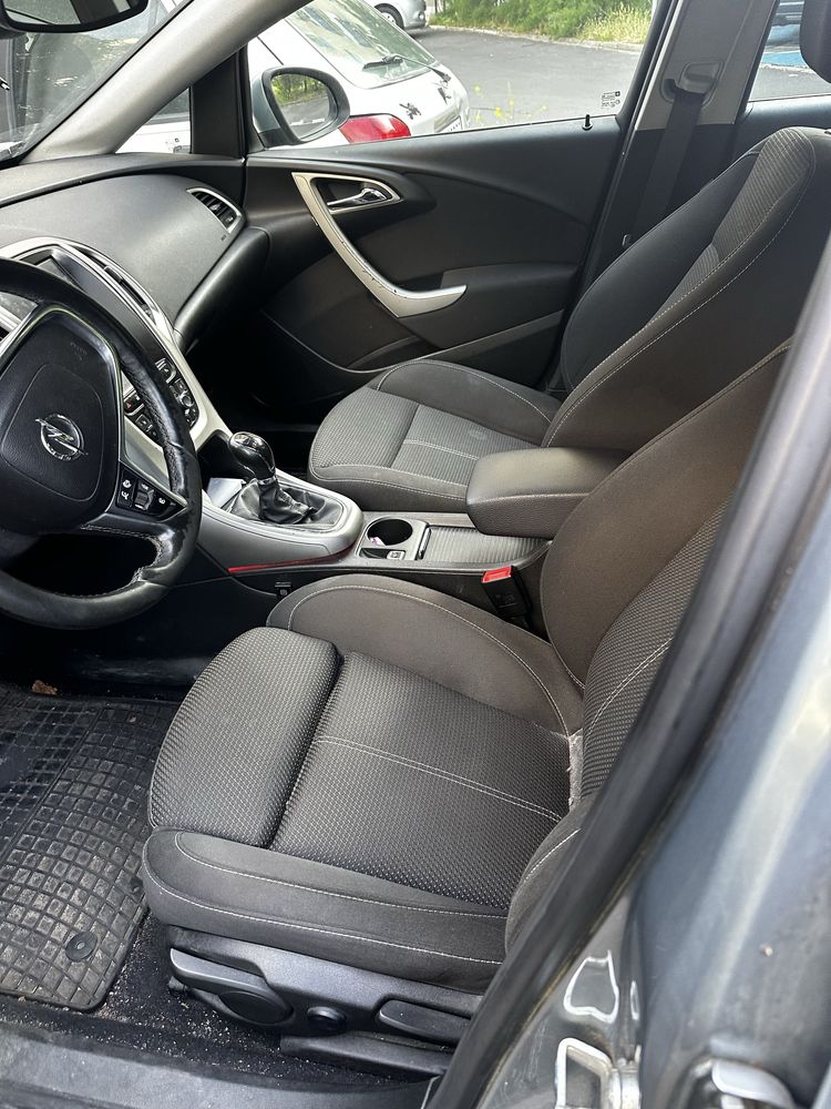Opel Astra 1,4 turbo w gazie